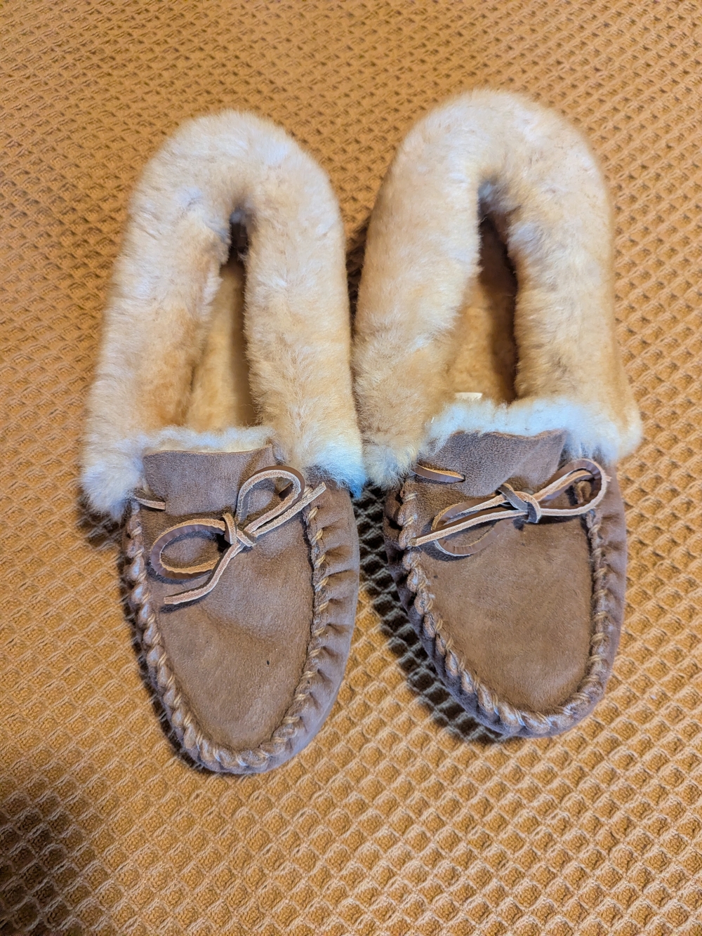 Women's Lamb Fur Suede Moccasin Slippers, 10
